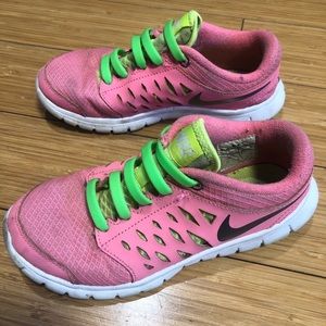 Girls Nike shoes youth size 12.5